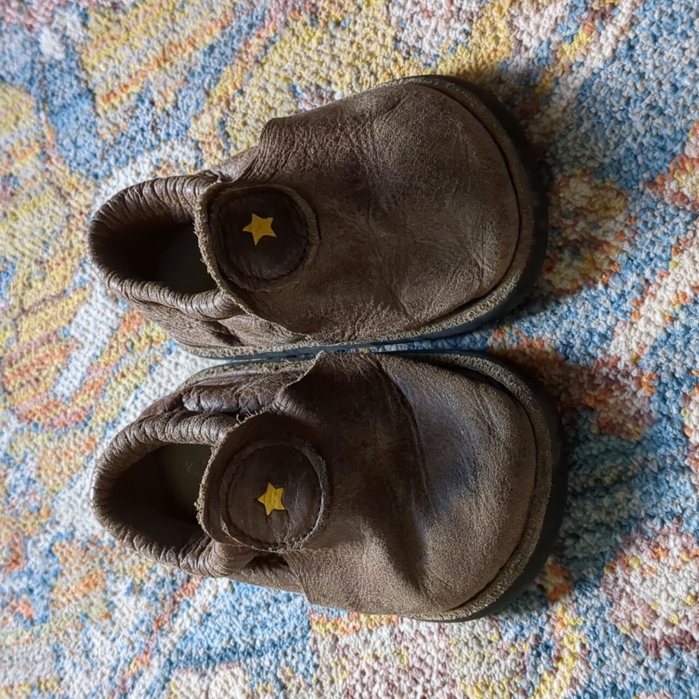 Soft Star baby mocs